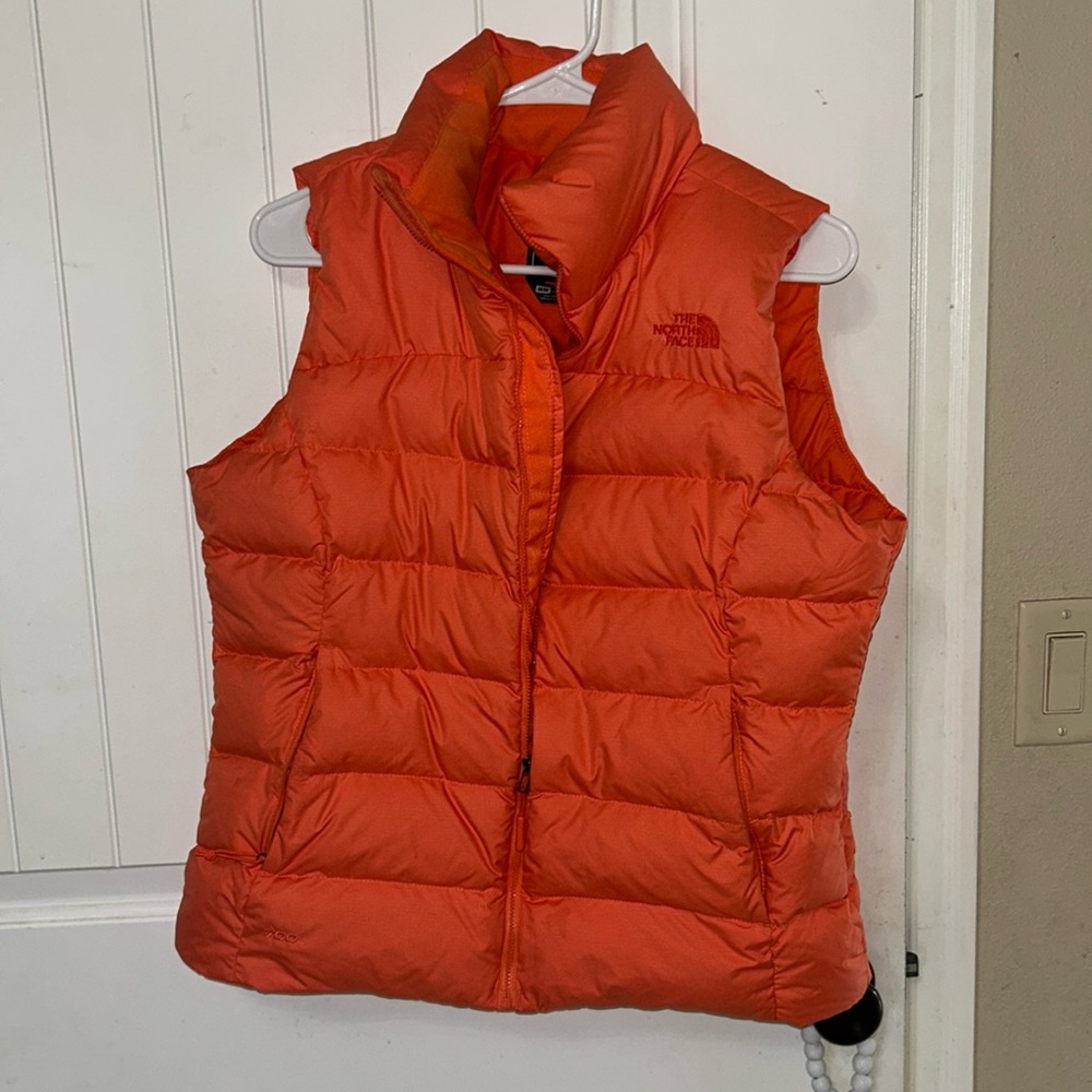 THE NORTH FACE NUPTSE 700 GOOSE DOWN PUFFER ORANGE/RED VEST JACKET US WOMEN M